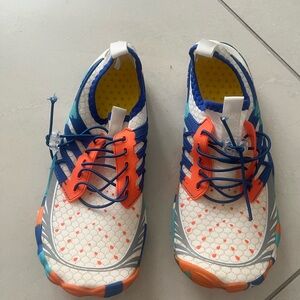 Multicolor Athletic/Water Shoes
